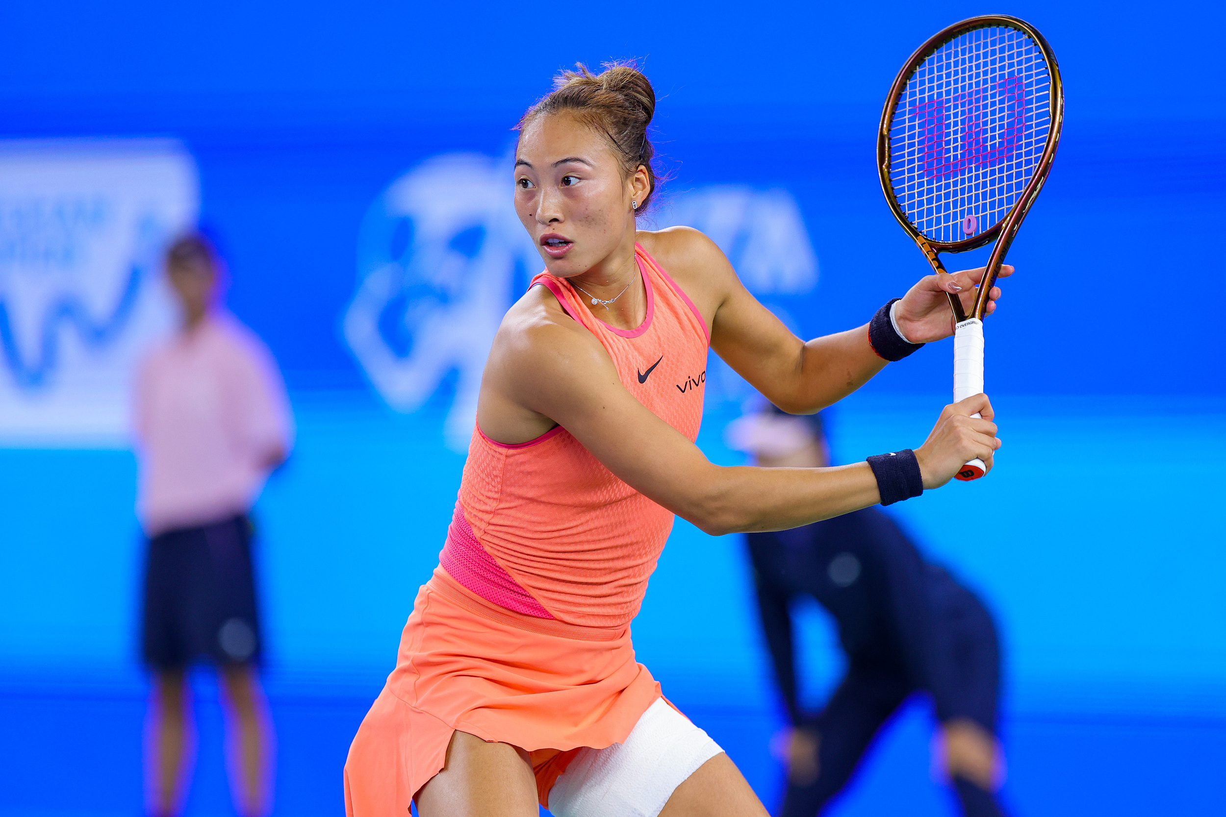 這是鄭欽文首次站在WTA1000級別賽事的決賽舞臺。