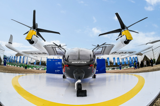 首款自研eVTOL（電動垂直起降航空器）產品AE200